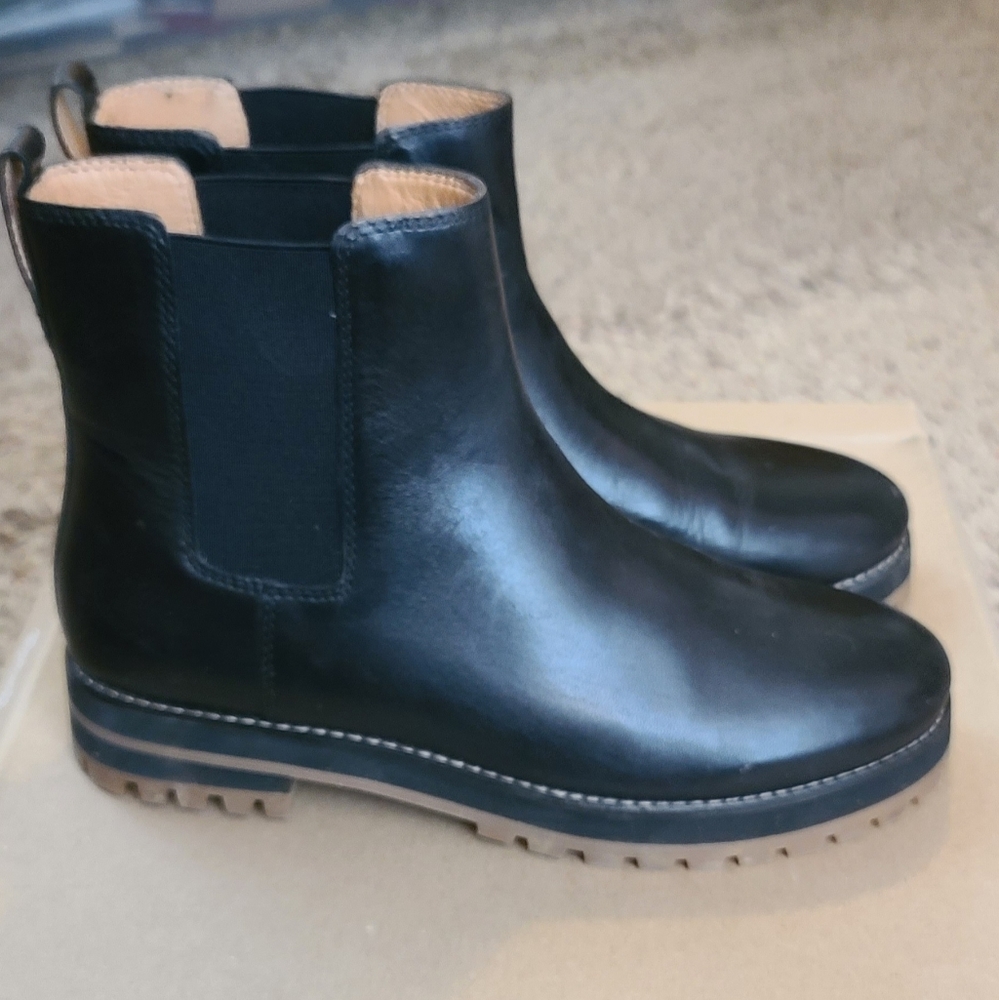 Madewell Chelsea Lug sole boot 9.5
